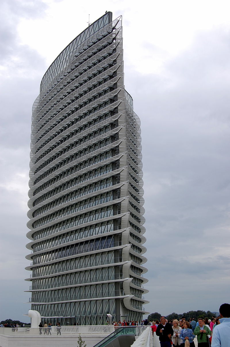 ซาราโกซา-ตึกใหม่ในเมือง