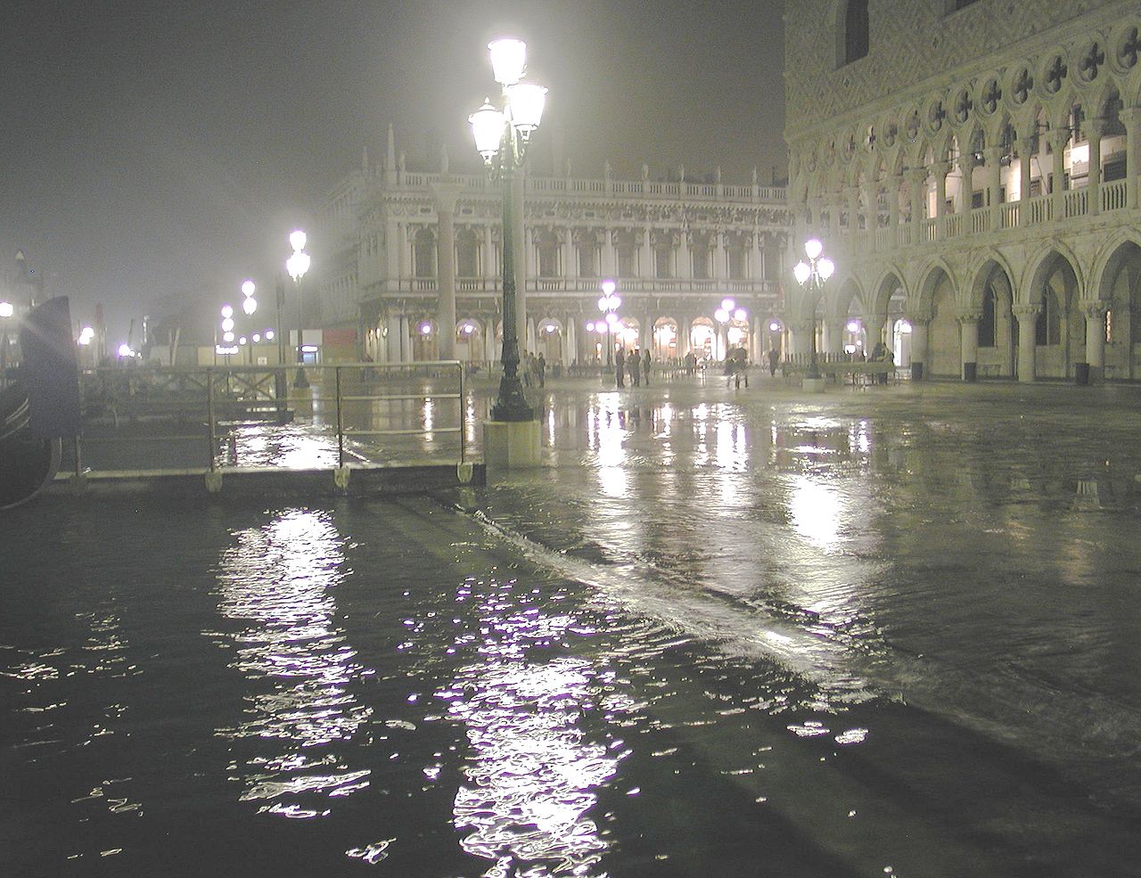 เวนิส-ยามน้ำขึ้น