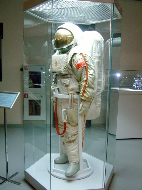 พิพิธภัณฑ์อวกาศมอสโก-ชุดนักบินอวกาศ