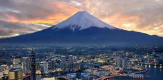 10 ภูเขาไฟน่าเที่ยวในญี่ปุ่น-ภูเขาไฟฟูจิ