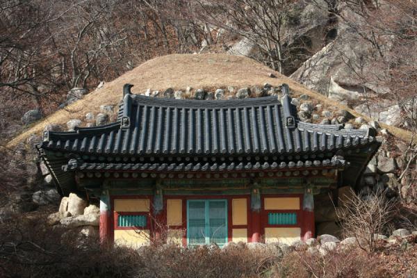 10 วัดน่าเที่ยวในเกาหลี -วัดถ้ำซอคคูรัม