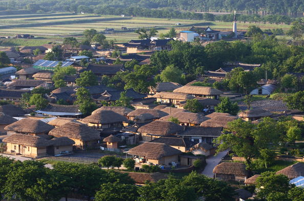 10-สถานที่ท่องเที่ยวเก่าเเก่ในเกาหลีที่ห้ามพลาด-หมู่บ้านฮาฮเว