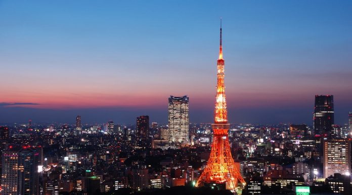 10 หอคอยเเละจุดชมวิวขึ้นชื่อของญี่ปุ่น -โตเกียว ทาวเวอร์